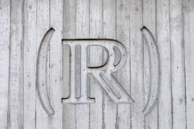 the letter r